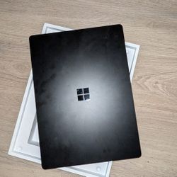 Like New Black Microsoft Surface Laptop 5 - 12th gen
