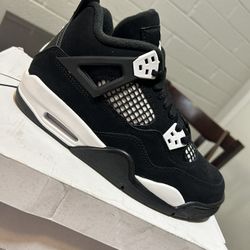 Jordan 4 Retro White Thunder 