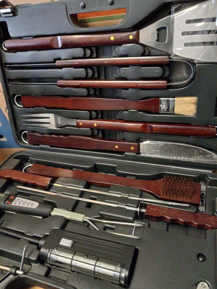 BAR - B - Q SET