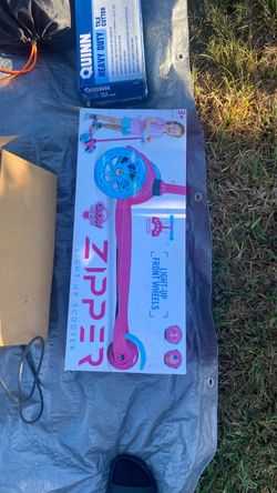 Zipper light up scooter