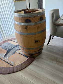 Authentic Beringer Vineyards Wine Barrel with Vintage Wooden Tap / Spigot