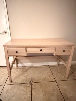 Light Wood Desk with 3 Drawers