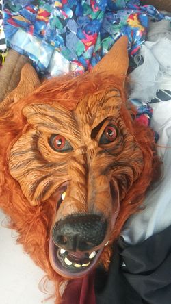 Wolf mask