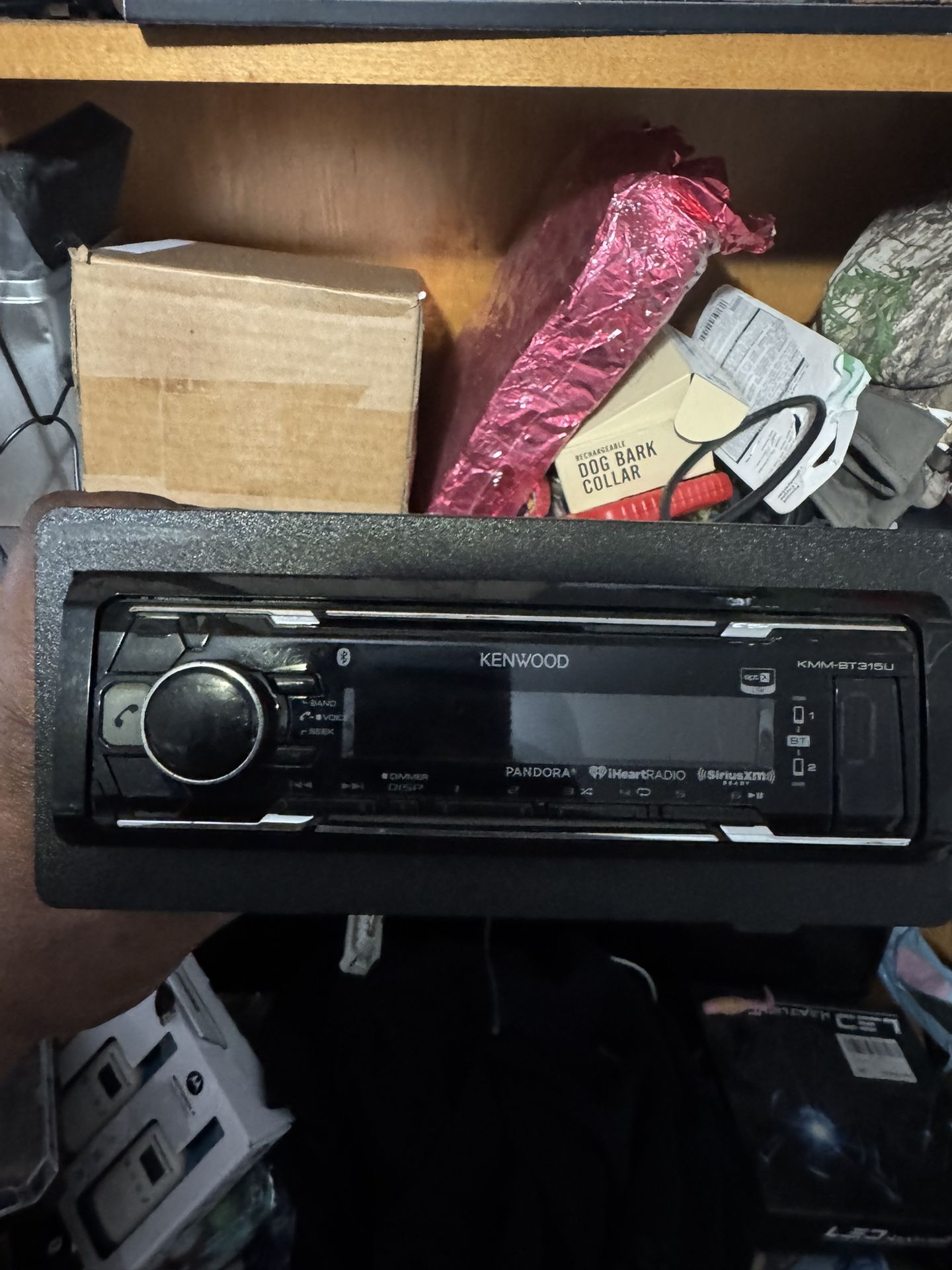 Kenwood Bluetooth radio in great condition