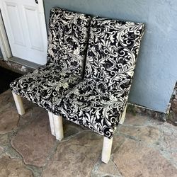 4 Dining Table Chairs 
