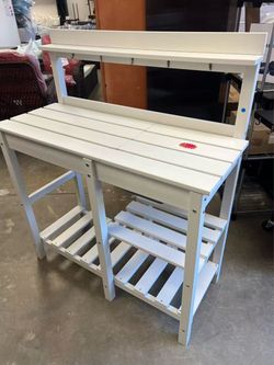 new,outdoor garden work station with sliding tabletop (Already assembled)