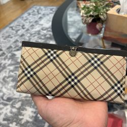 Burberry Women Wallet