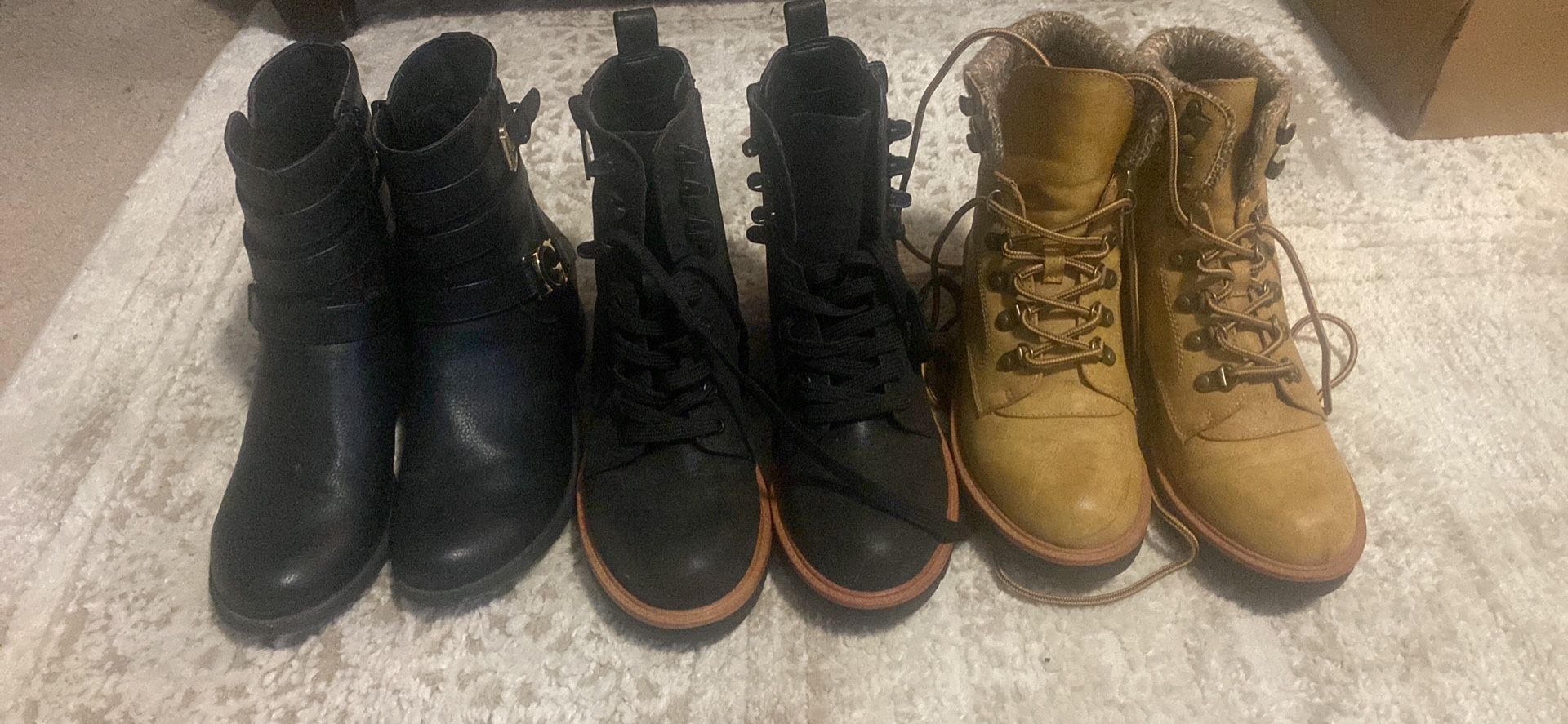 Women Boots Size 6.5