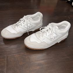 New Balances 550’s In White With Gum Bottom Size:9.5