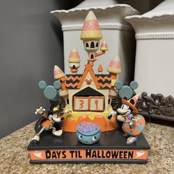 Disney Mickey And Minnie Halloween Figurine Statue