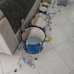LUDWIG Drum Set