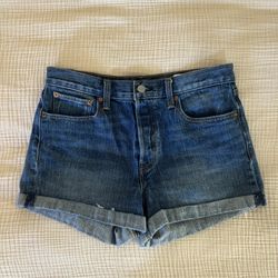 Levi’s White Oak Cone Denim Shorts – Size 31