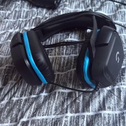 Good Headphones With Built In Mic