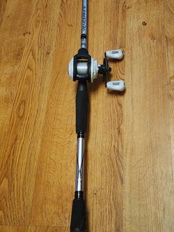Abu Garcia vengeance baitcaster combo 7"6FT 14-30lb Action heavy  with 20lb line on it