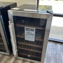 $499 Limited Quantity Available, 31 Bottle, 125 Can Beverage Cooler, Open Box, One Yr Warranty