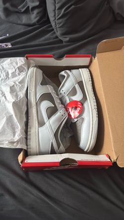 NIKE DUNK LOW