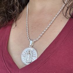 Plata 925 Torzal Con Medalla Virgencita. 20 Pulgadas. 