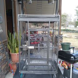 Large Bird Cage W/ Playstation And Seed Catcher