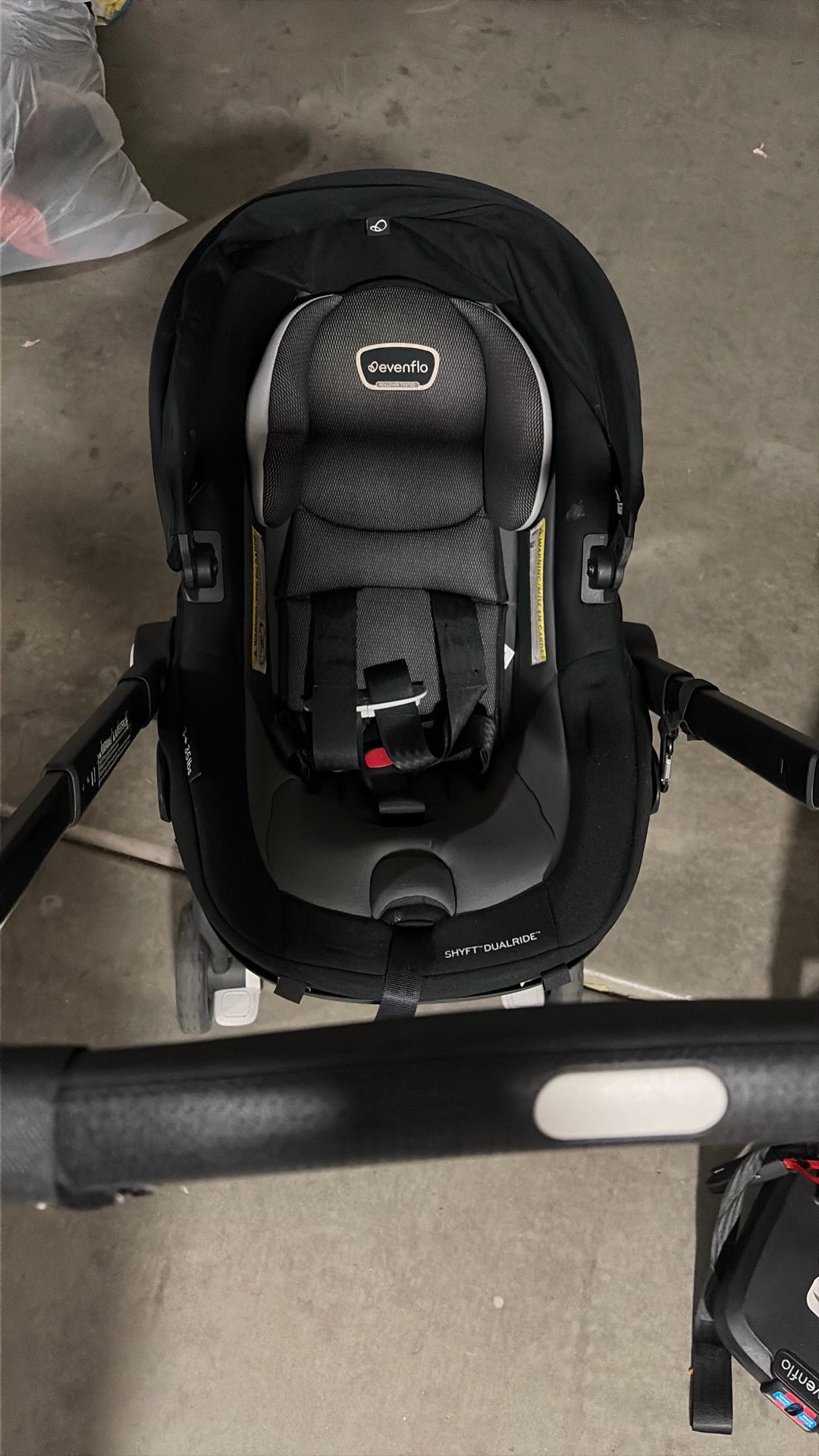 Evenflo Shyft DualRide Infant Car Seat & Stroller Combo - Great Condition!