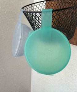 Vintage Tupperware Forget Me Not Onion Keeper Set