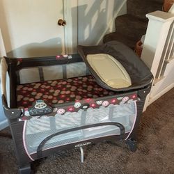 Graco Packnplay With Bassinet and More