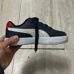 Kids Sneaker Size 1C 