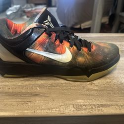 Kobe V Galaxy All Star  size 9 1/2
