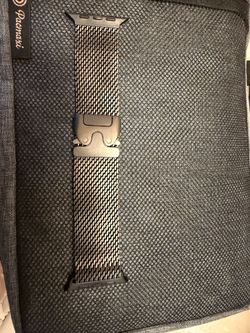‼️‼️🔥🔥Apple Black Titanium Milanese Loop- Medium 49MM🔥🔥‼️‼️