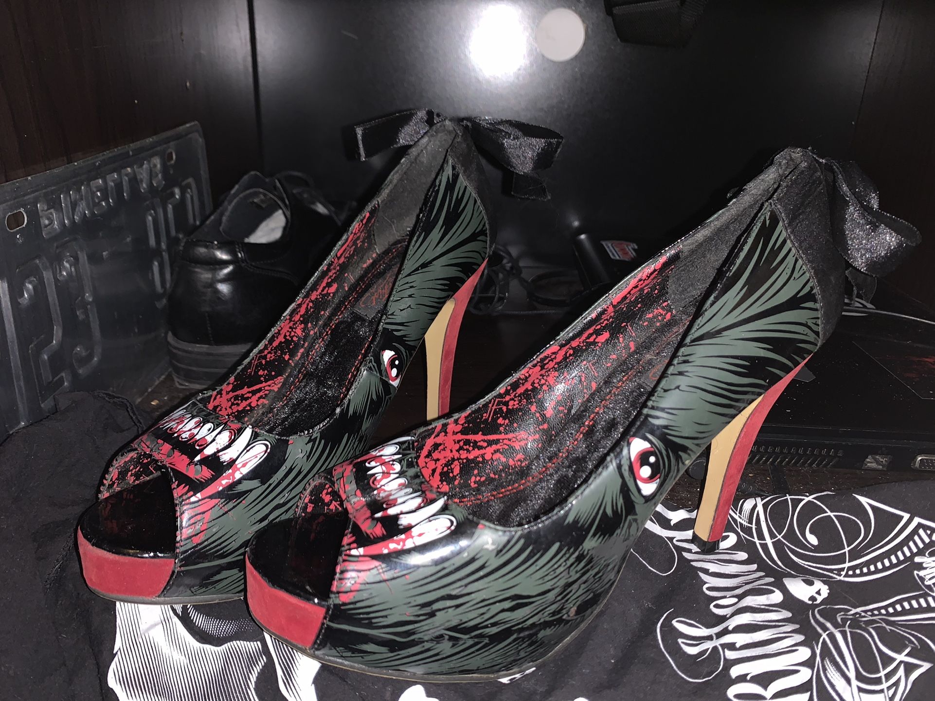 Women’s Iron Fist Heels 10