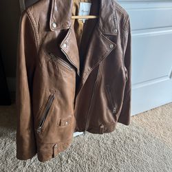 Gorgeous chestnut colored leather jacket from Madewell. X large.