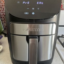 Gourmia Digital Air Fryer - 7 Quart 1500W - 10 Presets - Black / Silver