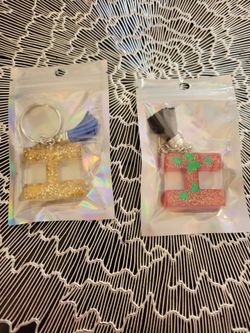 Letter I resin keychains