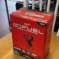 Milwaukee M18 FUEL SURGE 18-Volt Lithium-Ion Brushless Cordless 1/4 in. Hex Impact Driver (Tool-Only) Solo herramienta 