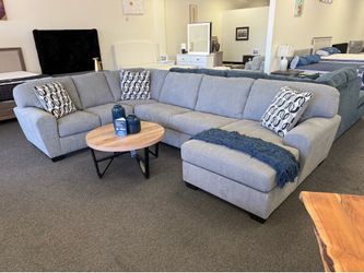 Large sectional in grey with chaise