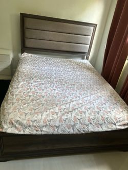 Bedroom setup(queen) & chest