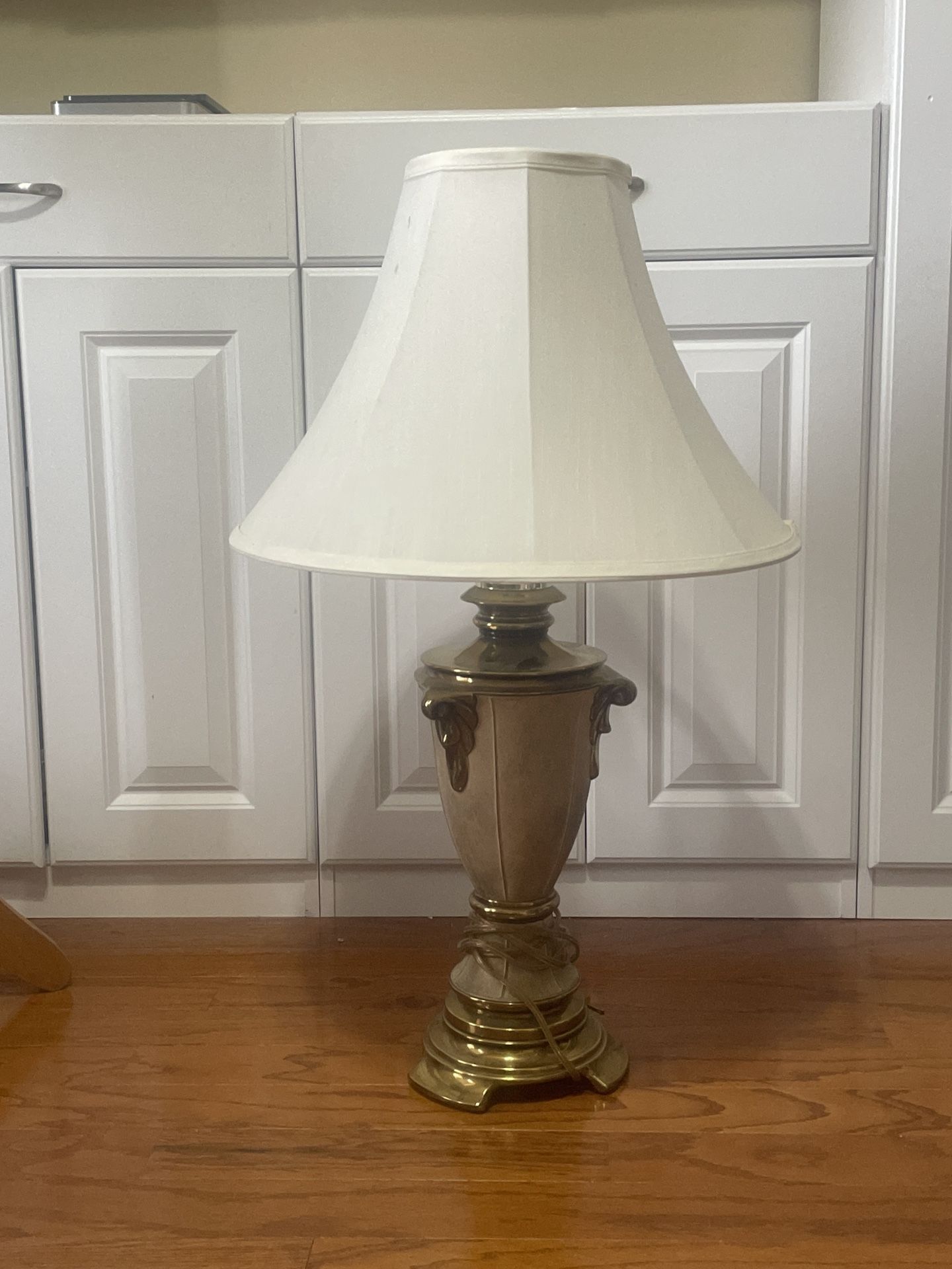 Hollywood Regency/Victorian BRASS Marble Enamel Stone URN TABLE LAMP