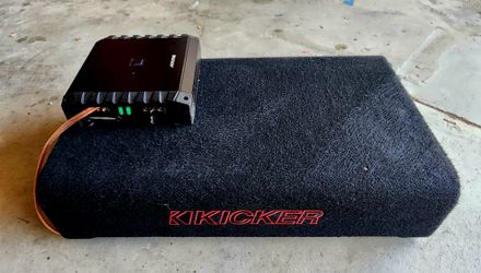 Kicker 49L7TDF102 10" Subwoofer with Alpine S2-A60M Amp