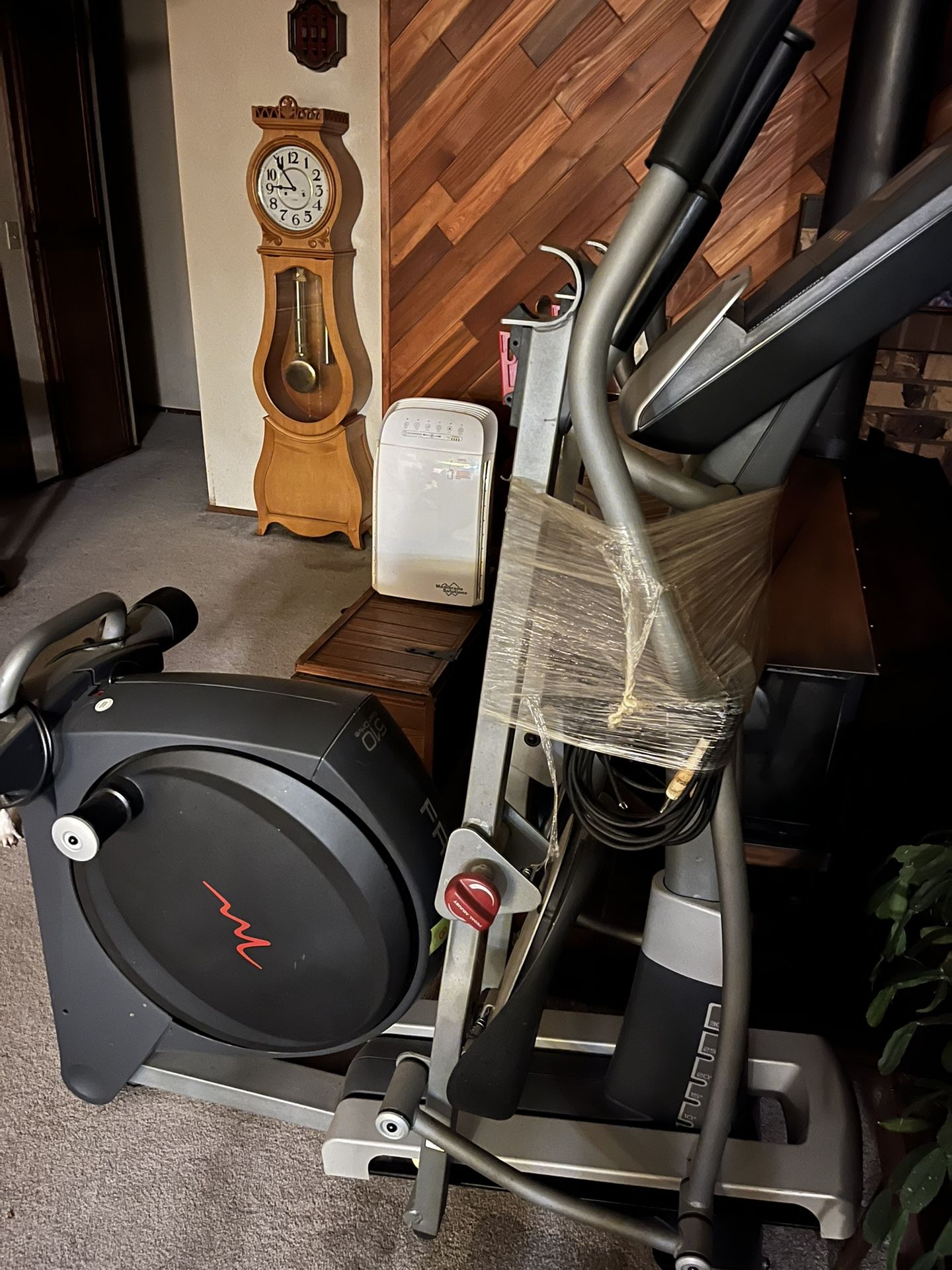 Compact Elliptical-Freemotion 510