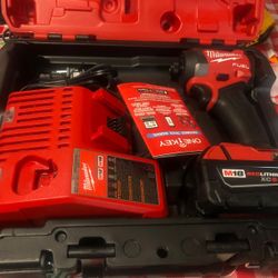 M12 FUEL 12V Lithium-Ion Brushless Cordless Stubby 3/8 in. Impact Wrench Kit with One 4.0 and One 2.0Ah Batteries