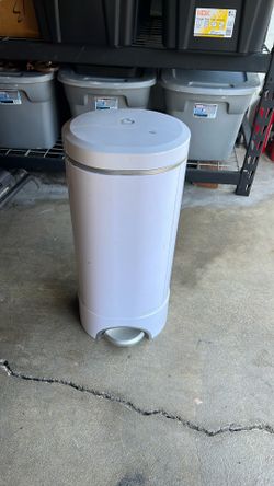 Diaper pail 