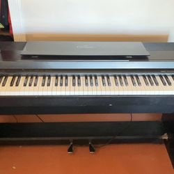 Yamaha Clavinova Piano - CLP-500 - 88 Keys