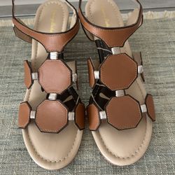 Tommy Bahama Linen And Leather Sandal