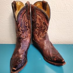 8.5 TONY LAMA WOMEN'S CLAY SANTA FE SNIP TOE WESTERN BOOTS
