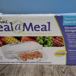 Rival Seal A Meal Food Vaccum Sealer. Includes 5 Quart Size Bags & 5 GALLON size