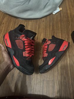 JORDAN 4 RED THUNDERS