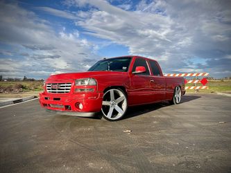 2004 GMC Sierra
