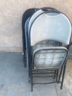 Foldable chairs