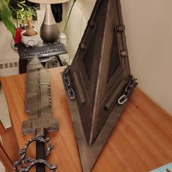 Pyramid Head (Silent Hill) Costume. Head And Sword