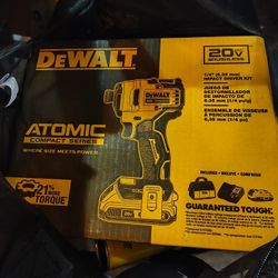 DeWalt Impact Driver Kit 