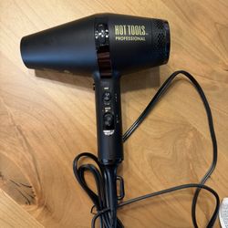 Hot Tools Blow Dryer
